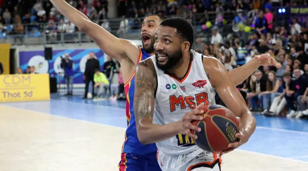 photo sport  tashawn thomas et le msb ont assumé leur statut de favoris au palais des sports de toulon. 