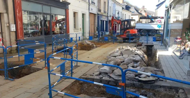 photo  le chantier rue nationale est arrivé à la phase délicate des compteurs d’eau individuels.  &copy;  le maine libre 