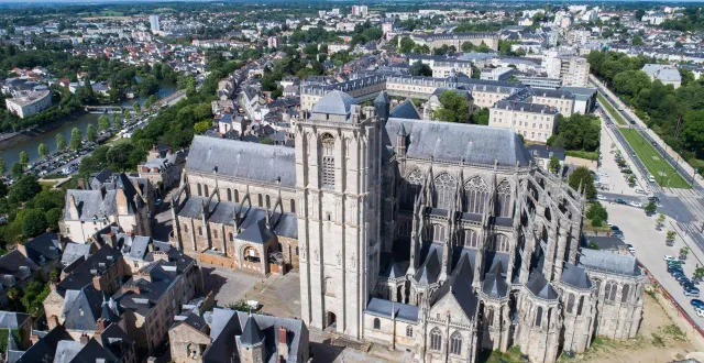 photo  la cathédrale saint-julien, au mans (sarthe).  &copy;  ouest-france 