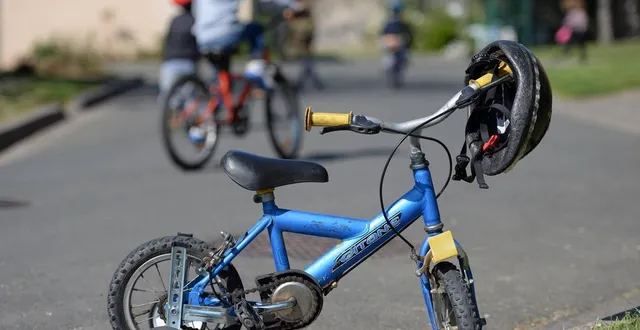 photo  les langues continuent de se délirer au sein de l’aide sociale à l’enfance des deux-sèvres, à la suite de « l’affaire du proxénète ».  &copy;  illustration co. 