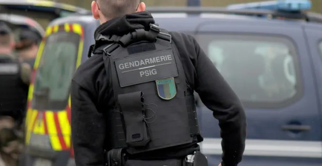 photo  une enquête de gendarmerie est en cours pour identifier les individus impliqués dans la violente rixe survenue mardi soir 3 mars 2026 devant un lycée de parthenay.  &copy;  co - marie delage 