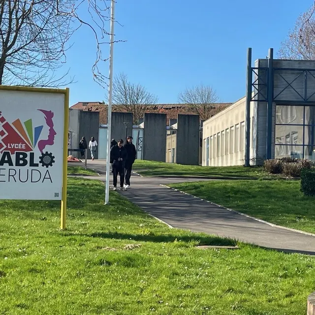 photo le girls’day de pablo neruda et un travail plus global sur l’égalité fille-garçon, a permis à ce lycée général et technologique de dieppe (seine-maritime), de passer de 8 à 23 de filles dans l’effectif total des élèves en quatre ans.  ©  ouest-france