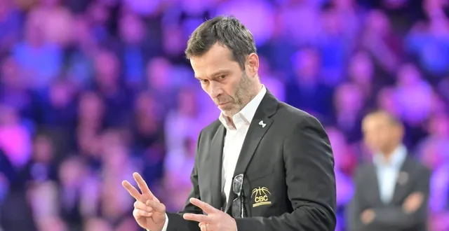 photo  jean-baptiste lecrosnier, entraîneur du caen bc.  &copy;  guillaume marie 