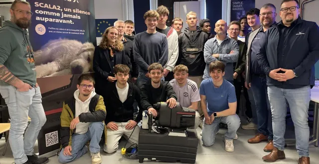 photo  lors de la remise de matériel aux élèves du lycée gabriel à argentan (orne) par l’entreprise grundfos, mardi midi.  &copy;  ouest-france 