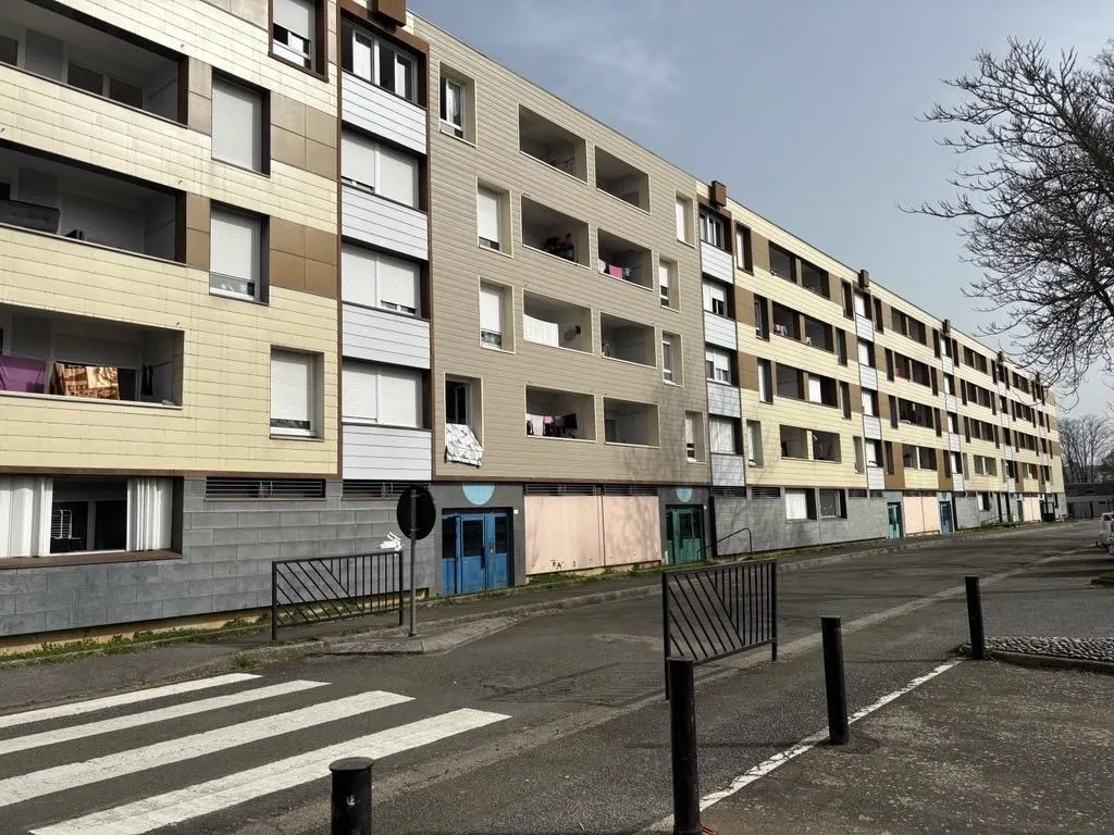 photo  l’appartement se trouve au 12, rue théophile-gautier, dans le quartier de perseigne, à alençon. 