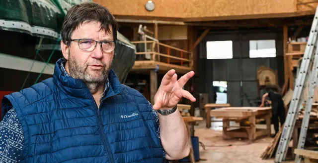 photo  dimitri rogoff, président régional du comité des pêches de normandie, veut un nouveau système pour mieux contrôler la pêche de la coquille saint-jacques.  &copy;  mathis harpham, archives ouest-france 