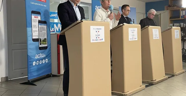 photo  les candidats ont débattu pendant 1 h 30. de gauche à droite : benoît nicolardot, fabrice brivain, nicolas leudière et franck desgranges.  &copy;  le maine libre 