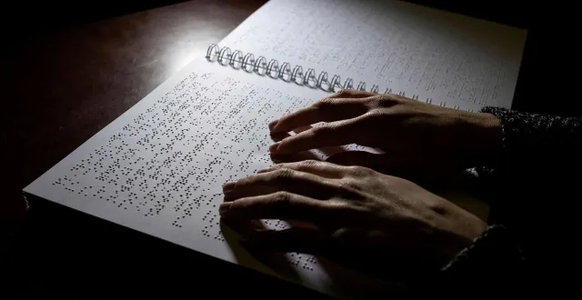 photo  l’association valentin haüy appelle les candidats du mans à signer une charte en faveur des personnes aveugles et malvoyantes.  &copy;  afp 