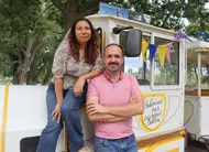 photo  hélène poncet-lavertdure et sylvain marçais proposent une sortie en petit train pour fêter le carnaval. 