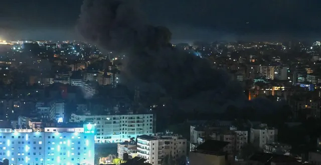photo  de la fumée s’échappe de la banlieue sud de beyrouth (liban) à la suite d’une frappe israélienne, le 6 mars 2026.  &copy;  fadel itani / afp 