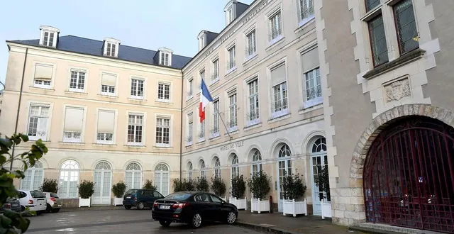 photo  qui briguera la mairie du mans ?  &copy;  archives ouest-france 