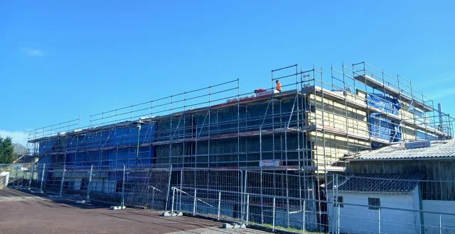 photo  la rénovation et l’agrandissement des bâtiments sportifs sont budgétés à hauteur de 1 700 000 € en 2026.  &copy;  le maine libre 