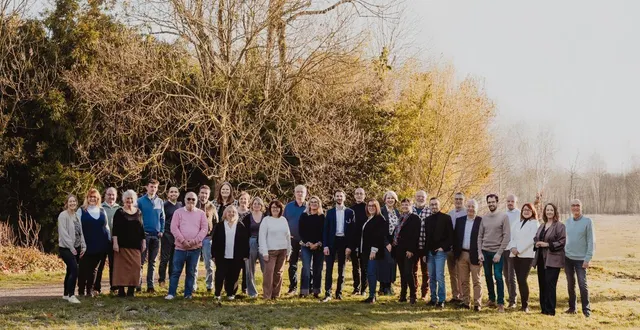 photo  l’objectif de la liste « pour vous, pour la crèche » est simple : rassembler les créchoises et les créchois autour d’un projet clair, construit, responsable et prêt à être mis en œuvre.  &copy;  co 