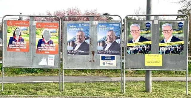photo  les affiches officielles de la liste de gauche vivre ensemble à thouaré ont été détériorées à deux reprises.  &copy;  ouest-france 