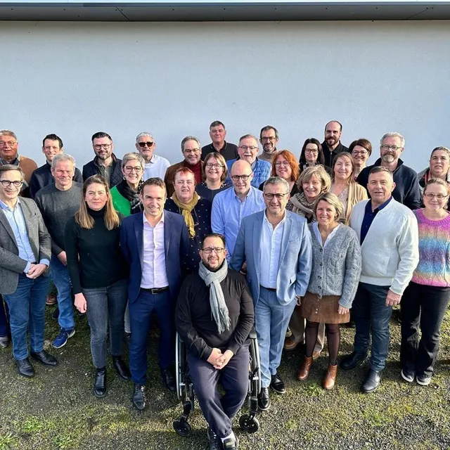 photo la liste « un avenir pour tous à mazé-milon », menée par le maire sortant christophe pot.  ©  document remis