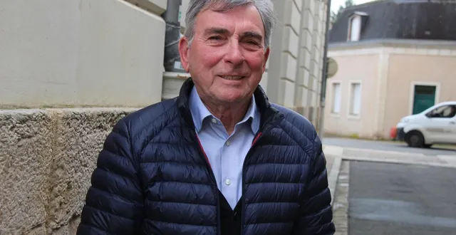 photo  michel da silva, candidat de la droite aux élections municipales des 15 et 22 mars 2026 à la flèche (sarthe), dévoile les principaux axes portés par son programme.  &copy;  ouest-france 