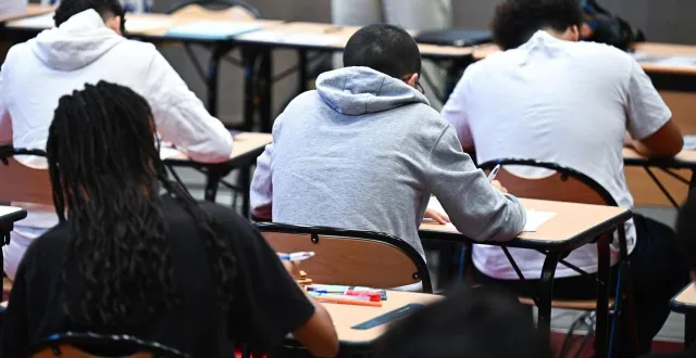 photo  le professeur officiait au lycée julien-gracq de beaupréau (maine-et-loire).  &copy;  franck dubray / archives ouest-france 
