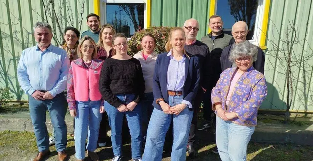 photo  le nouveau bureau de l’acavi : patrick lecomte, coprésident ; audrey lefrançois, trésorière ; cindy martineau ; guillaume ploquin ; mélanie tricot ; laura marolleau ; élise roy, communication ; maria perrault, secrétaire ; françois brangeon, coprésident ; sébastien huon ; yannick routhiau et christelle guillet.  &copy;  ouest-france 