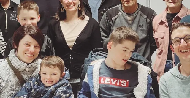 photo  rencontre riche en échanges et émotions entre nino et sa famille avec les membres de la margantinaise le 24 février.  &copy;  ouest-france 