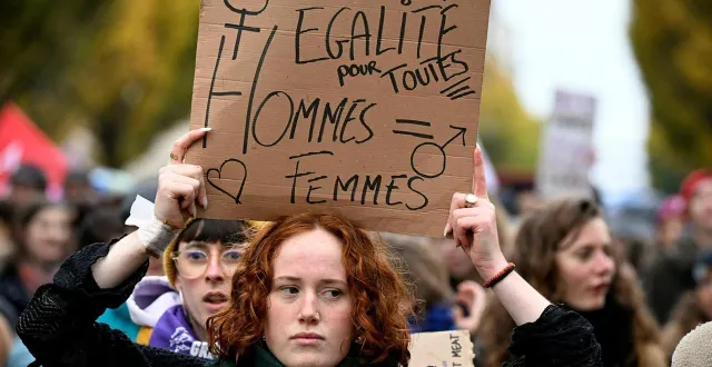 photo  des mobilisations sont prévues samedi 7 et dimanche 8 mars 2026 dans 150 lieux différents en france, à l’occasion de la journée internationale des droits des femmes. (ici, une mobilisation l contre les violences sexistes et sexuelles à rennes, en ille-et-vilaine, le 23 novembre 2024).  &copy;  marc ollivier / ouest france 