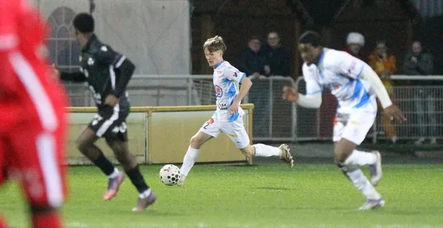 photo  tom lepenant, milieu défensif de granville.  &copy;  jean-louis rault 