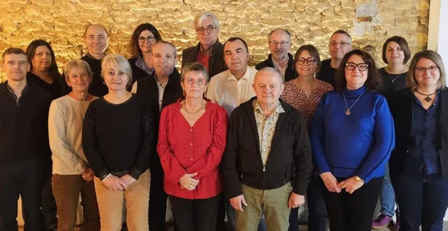 photo  l’équipe de martine couet, « toujours engagés pour le bien-être des voivrais ».  &copy;  le maine libre 
