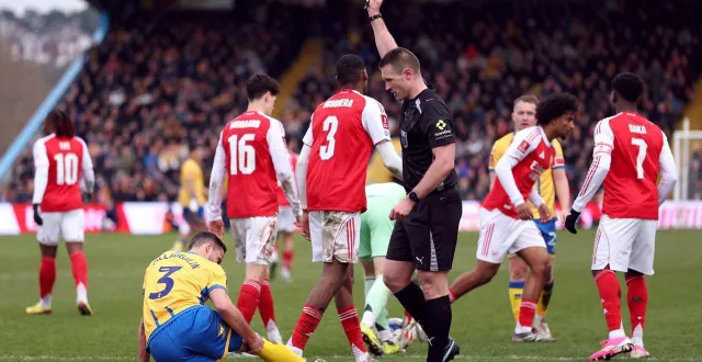 photo  arsenal a tremblé en fa cup avec son équipe b, mais se qualifie pour les quarts de finale.  &copy;  getty images via afp / alex pantling 