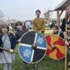 photo la présence du parc historique ornavik à la fête de la normandie fait la joie des enfants.