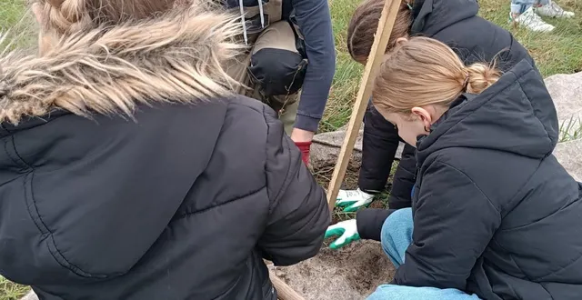 photo  les enfants en pleine plantation.  &copy;  co 