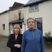 photo  « j’étais sûr de moi avec ce permis de construire. mais apparemment un permis n’a aucune valeur juridique. nous avons fait confiance à l’administration. nous n’avons rien fait de mal. » didier et maryline gautier devant leur maison à trélazé, dont ils doivent détruire la partie centrale. 