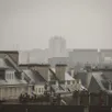 photo depuis plusieurs jours, un voile de pollution mêlant particules fines et sable du sahara enveloppe la ville de caen (calvados). résultat : la qualité de l’air est dégradée.