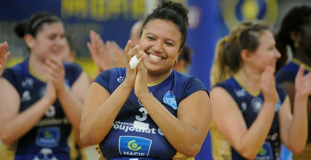 photo  calypso chaboissant et ses coéquipières ne sont pas résignées dans la lutte pour le maintien.  &copy;  co - christophe bernard 