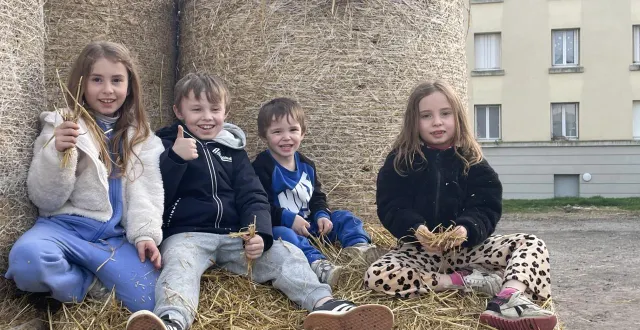 photo  le temps d’un week-end, lauriane, eleanore, mathéo et lyam ont goûté aux joies de la campagne… au milieu de la ville.  &copy;  ouest-france 