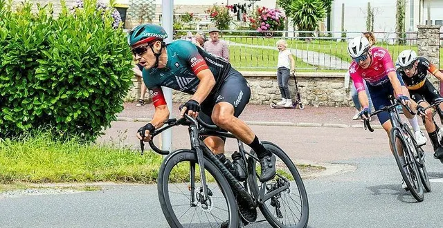 photo  ewen fernandez a terminé deuxième.  &copy;  christian jezequel 