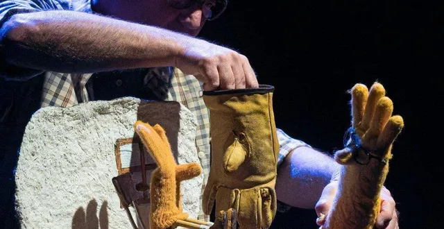 photo  l’espace culturel scelia, présente du théâtre d’objets.  &copy;  ©vicente a. jiménez 