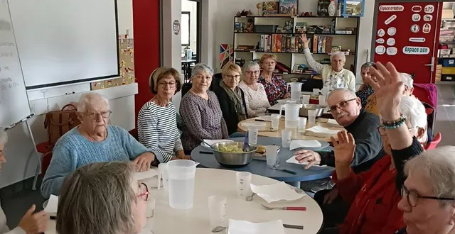 photo  les aînés de la mission jeunesse aînés.  &copy;  co 