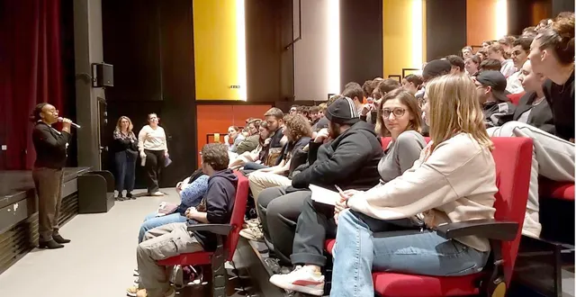 photo  débat animé par irène epo, médecin de santé publique à l’hôpital du mans.  &copy;  le maine libre 