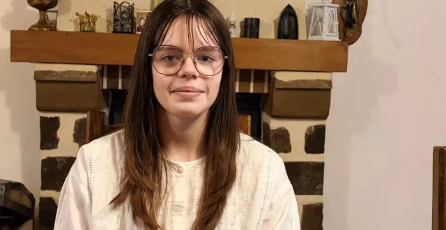 photo  emy cissé, candidate aux municipales votera pour la première fois le 15 mars 2026.  &copy;  le maine libre 