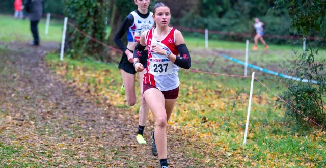 photo  rose simonneau-violleau a conclu sa saison de cross en beauté.  &copy;  co - thomas nyd 