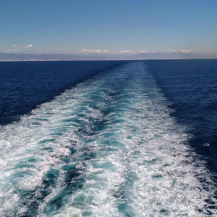 Elle allait embarquer à bord d’un ferry avec 30 kg de drogue dans sa voiture : une femme arrêtée et condamnée  (Ouest-France)