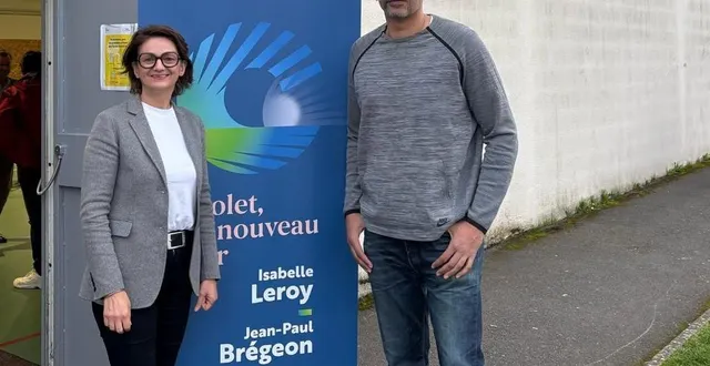 photo  cyril akpomedah est 22e sur la liste menée par isabelle leroy à cholet.  &copy;  dr 