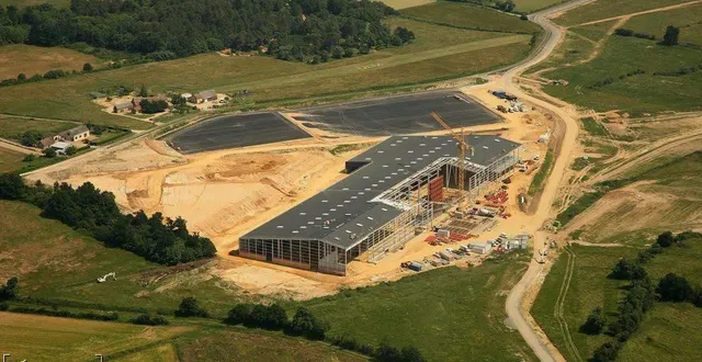 photo  le site de production de briques de wienerberger à durtal avait été inauguré en 2011.  &copy;  archives 