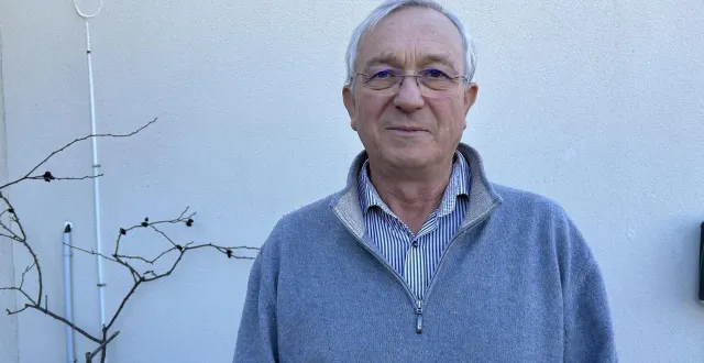 photo  philippe lebrun est tête de liste de lutte ouvrière à trélazé.  &copy;  co - fabienne supiot 