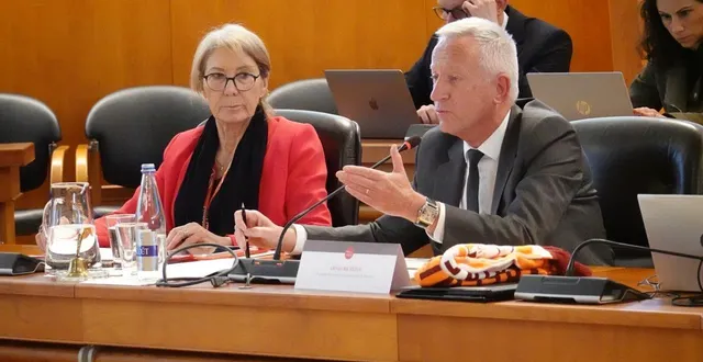 photo  olivier richefou, président du département et la vice-présidente nicole bouillon.  &copy;  ouest-france 