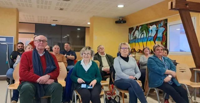 photo  l’assemblée générale du comité des fêtes s’est tenue mercredi soir, au pôle animation. après l’étude du bilan moral et financier, le président a dévoilé les animations prévues cette année. la chasse aux œufs, sur inscription, aura notamment lieu samedi 4 avril.  &copy;  ouest-france 