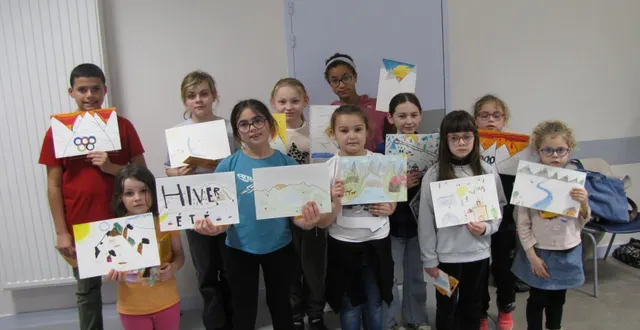 photo  les artistes en herbe à l’heure des récompenses.  &copy;  co 