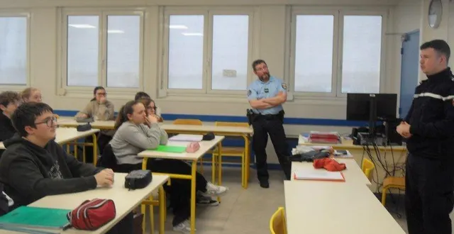 photo  lors du cours, les échanges entre les collégiens et les gendarmes ont été nombreux et constructifs.  &copy;  le maine libre. 