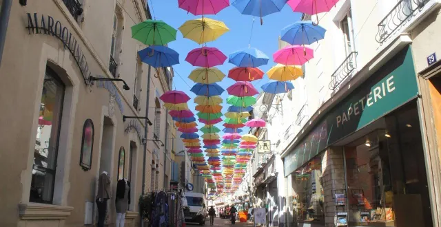 photo  créations de boutiques éphémères, animations dans le centre-ville… que proposent les candidats en faveur du commerce ?  &copy;  illustration archives le maine libre 