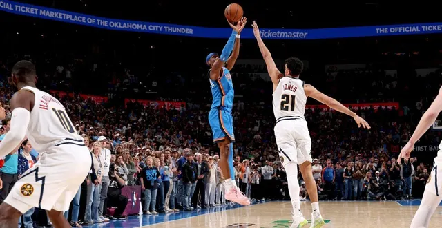 photo  gilgeous-alexander a inscrit 35 points contre les nuggets (129-126) dans la nuit du 10 mars.  &copy;  zach beeker / afp 