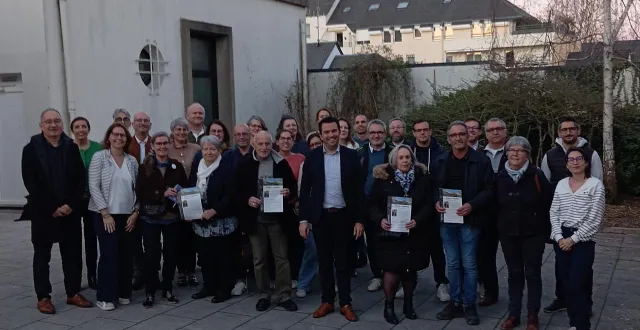 photo  benoit cochet, entouré d’un collectif de femmes et d’hommes tous et toutes animés par le sens de l’intérêt général.  &copy;  co. 